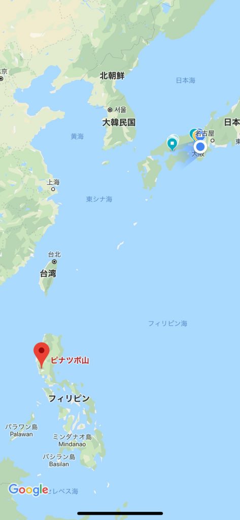 日本より南に約2937km先のフィリピンはルソン島西側にある火山ピナトゥボ山
